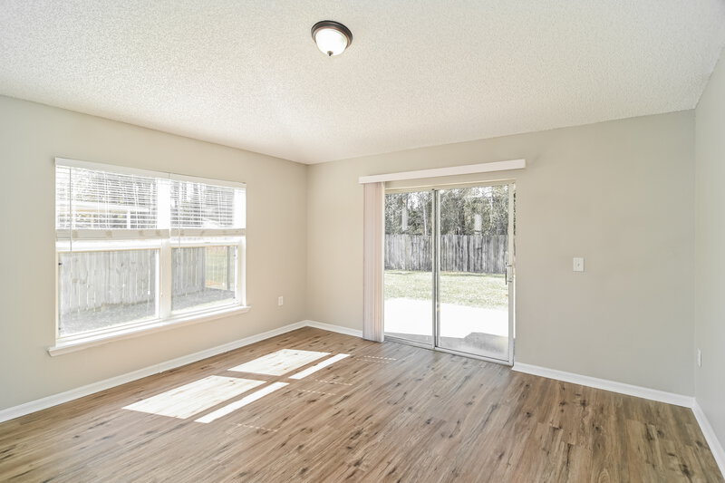 2,015/Mo, 3290 Carlotta Rd Middleburg, FL 32068 Family Room View