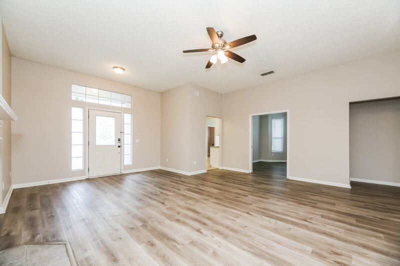2,435/Mo, 1742 Pickwick Pl Fleming Island, FL 32003 Living Room View 2