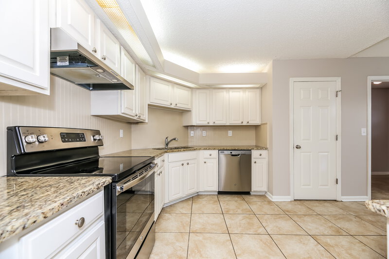 2,435/Mo, 1742 Pickwick Pl Fleming Island, FL 32003 Kitchen View 2