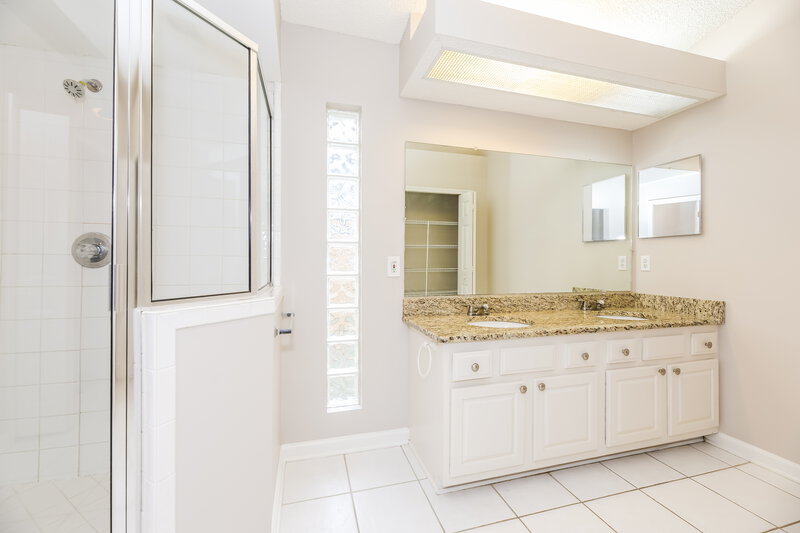 2,435/Mo, 1742 Pickwick Pl Fleming Island, FL 32003 Main Bathroom View
