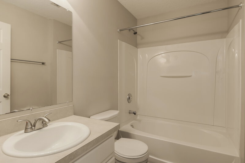 2,260/Mo, 1795 Moss Creek Dr Fleming Island, FL 32003 Bathroom View