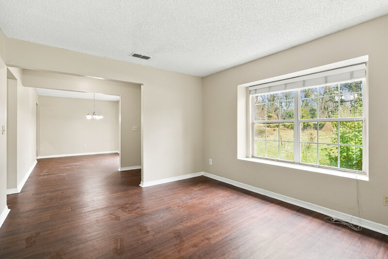 2,200/Mo, 1986 Apopka Dr Middleburg, FL 32068 Sitting Room View