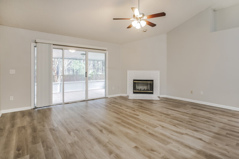 2,250/Mo, 761 New Wales Ln St Augustine, FL 32092 Living Room View