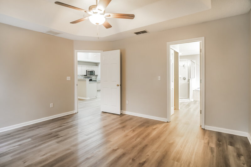 2,250/Mo, 761 New Wales Ln St Augustine, FL 32092 Main Bedroom View 2