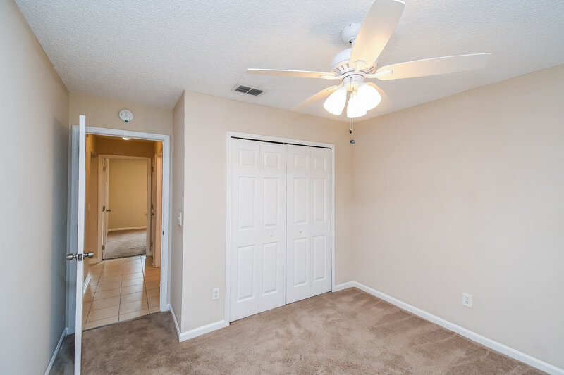 2,650/Mo, 7835 Longhorn Cir E Jacksonville, FL 32244 Bedroom View 3