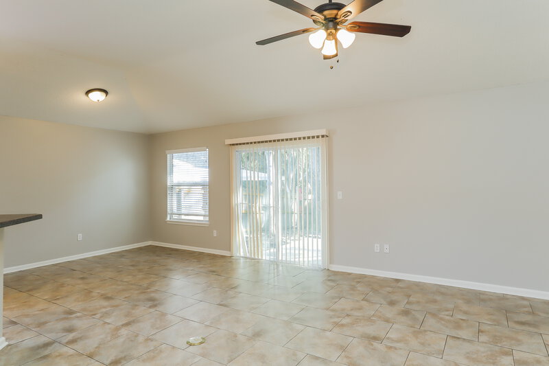 1,850/Mo, 12858 Black Angus Dr Jacksonville, FL 32226 Living Room View