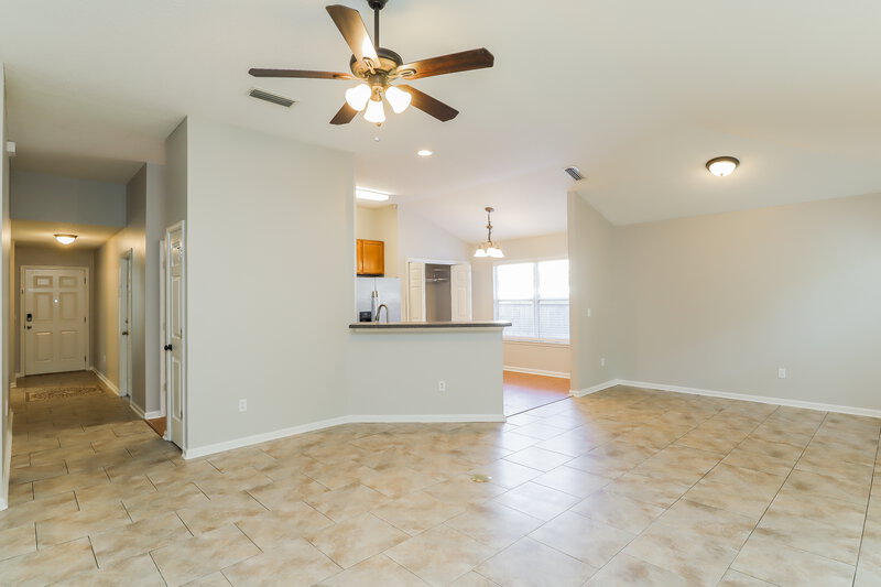 1,850/Mo, 12858 Black Angus Dr Jacksonville, FL 32226 Living Room View 2