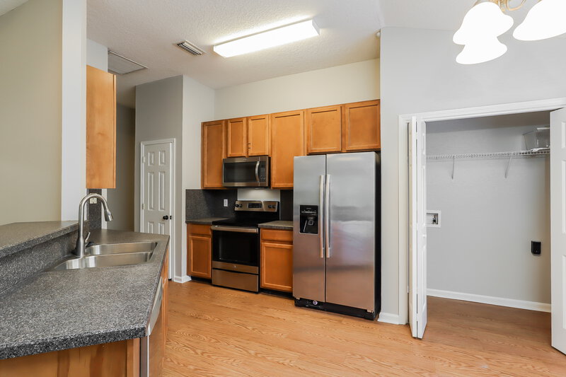 1,850/Mo, 12858 Black Angus Dr Jacksonville, FL 32226 Kitchen View