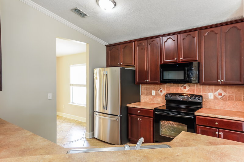2,320/Mo, 2732 Woodsdale Dr Middleburg, FL 32068 Kitchen View