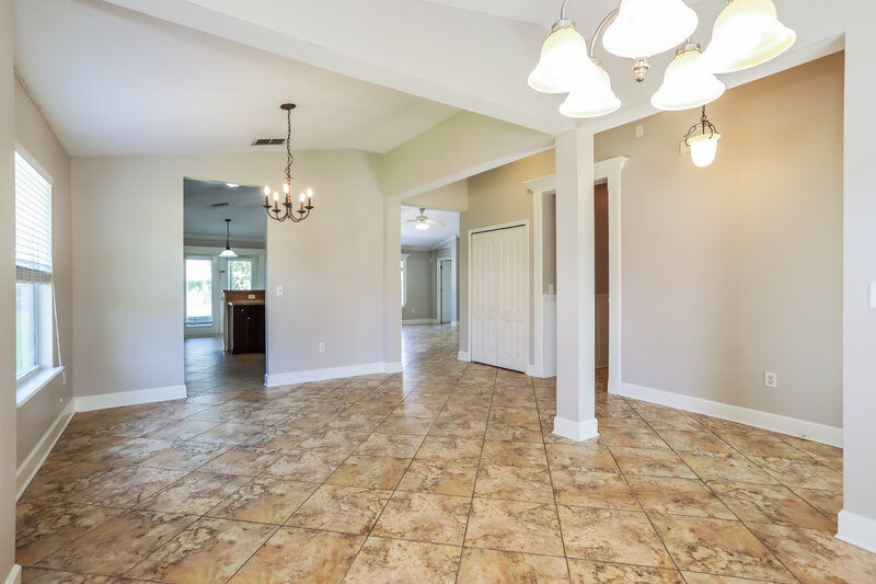 2,320/Mo, 2732 Woodsdale Dr Middleburg, FL 32068 Sitting Room View