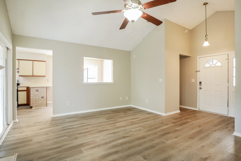 1,580/Mo, 1805 Hollars Pl Middleburg, FL 32068 Living Room View