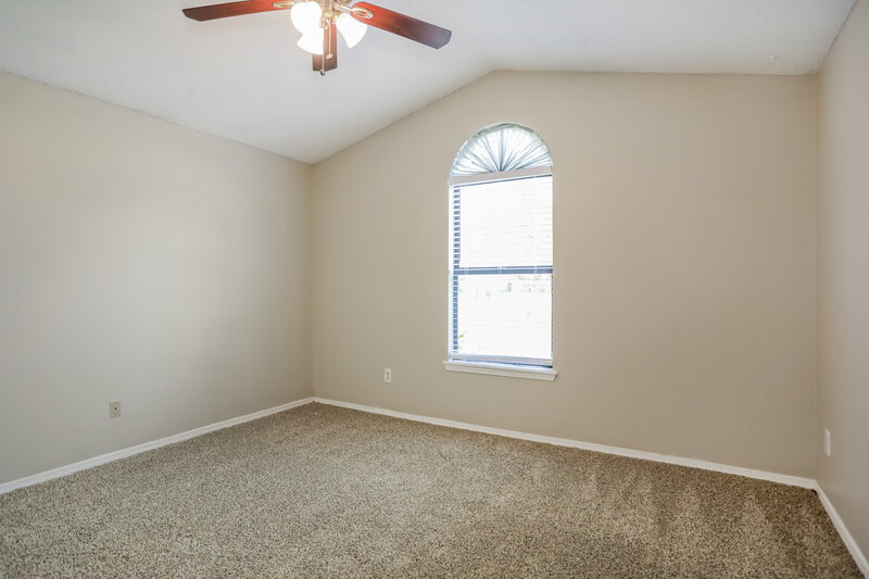 1,580/Mo, 1805 Hollars Pl Middleburg, FL 32068 Main Bedroom View