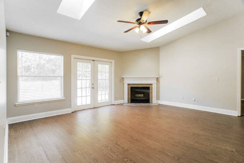 2,370/Mo, 168 Johns Glen Dr Saint Johns, FL 32259 Living Room View