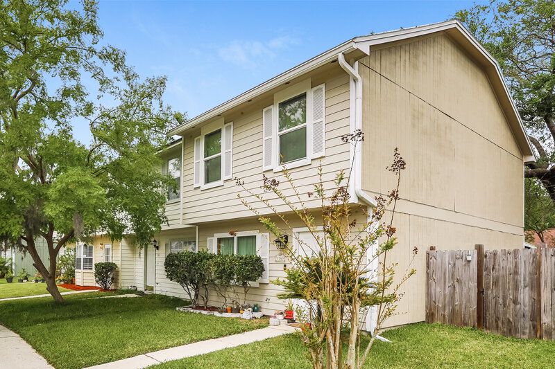 1,750/Mo, 3359 Mandarin Glen Dr Jacksonville, FL 32223 Front View 2