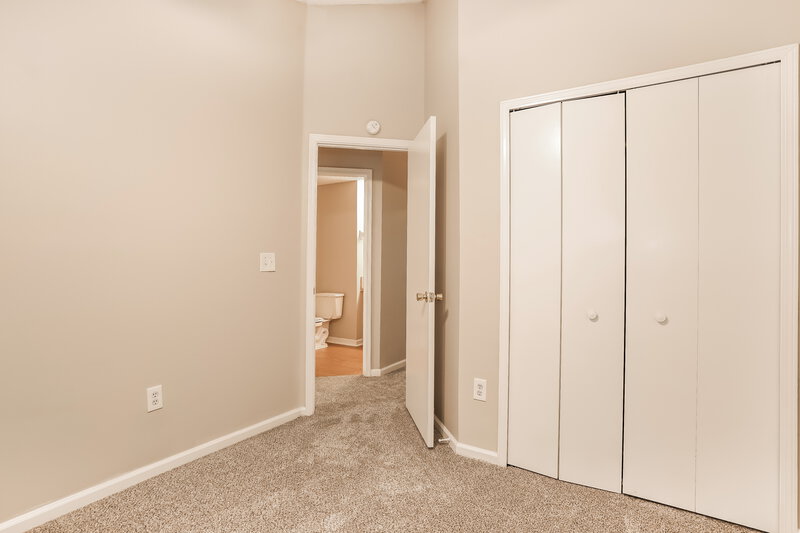 1,750/Mo, 3359 Mandarin Glen Dr Jacksonville, FL 32223 Bedroom View