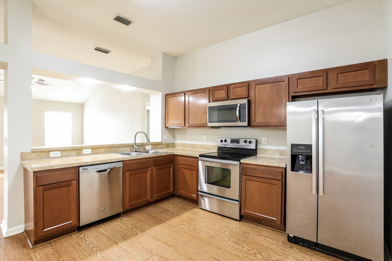 1,785/Mo, 387 Summit Dr Orange Park, FL 32073 Kitchen View