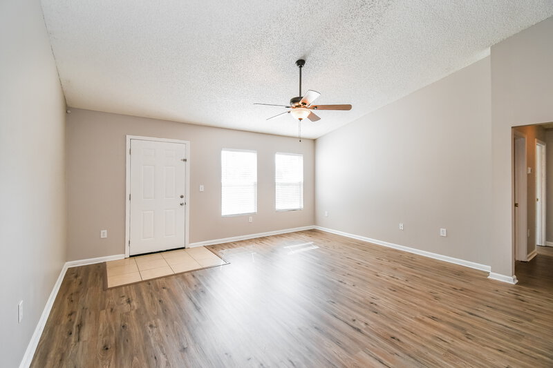 1,755/Mo, 2878 Taylor Hill Dr Jacksonville, FL 32221 Living Room View