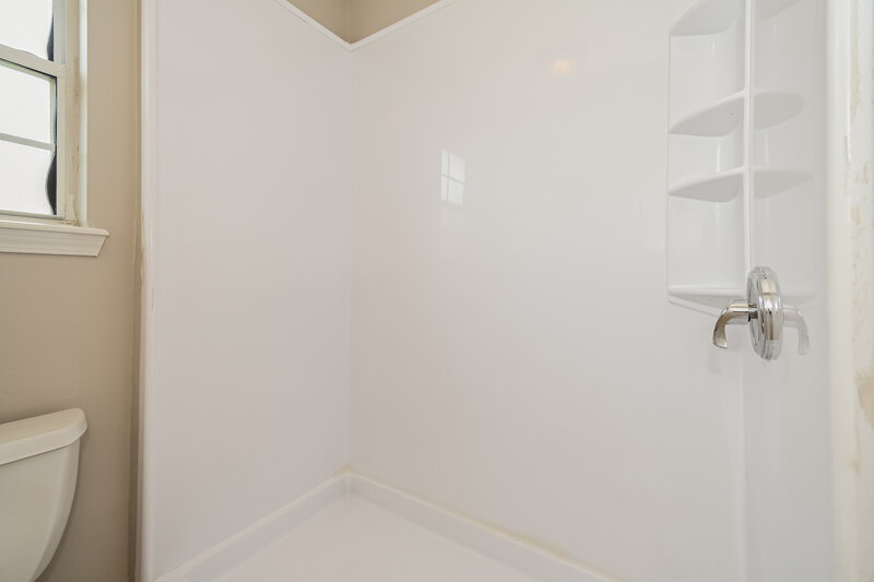 1,765/Mo, 2943 Tuscarora Trl Middleburg, FL 32068 Main Bathroom View 2