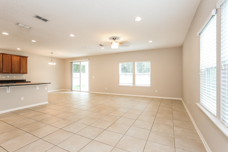 2,080/Mo, 560 Drysdale Dr Orange Park, FL 32065 Living Room View 2