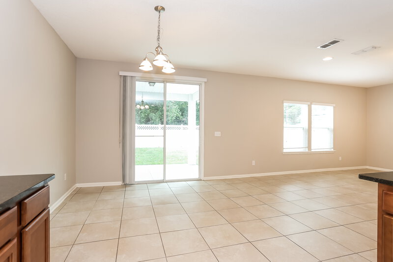 2,080/Mo, 560 Drysdale Dr Orange Park, FL 32065 Dining Room View 2