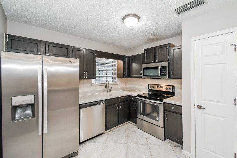 1,965/Mo, 3571 Barbizon Ct Jacksonville, FL 32257 Kitchen View 2