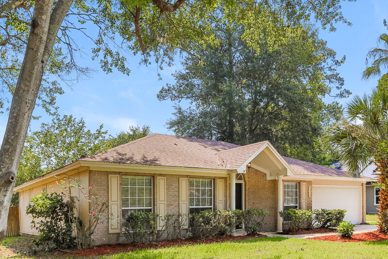2,270/Mo, 1903 Suwannee River Dr Fleming Island, FL 32003 Front View