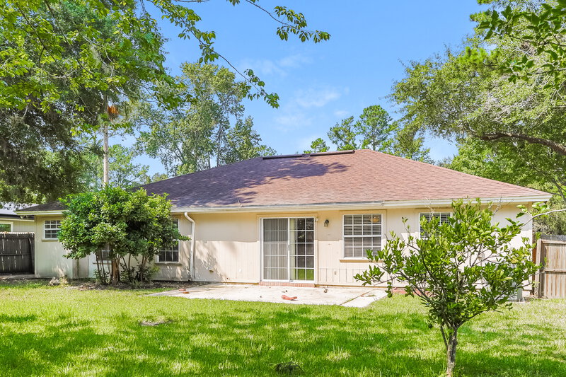 2,270/Mo, 1903 Suwannee River Dr Fleming Island, FL 32003 Rear View 2