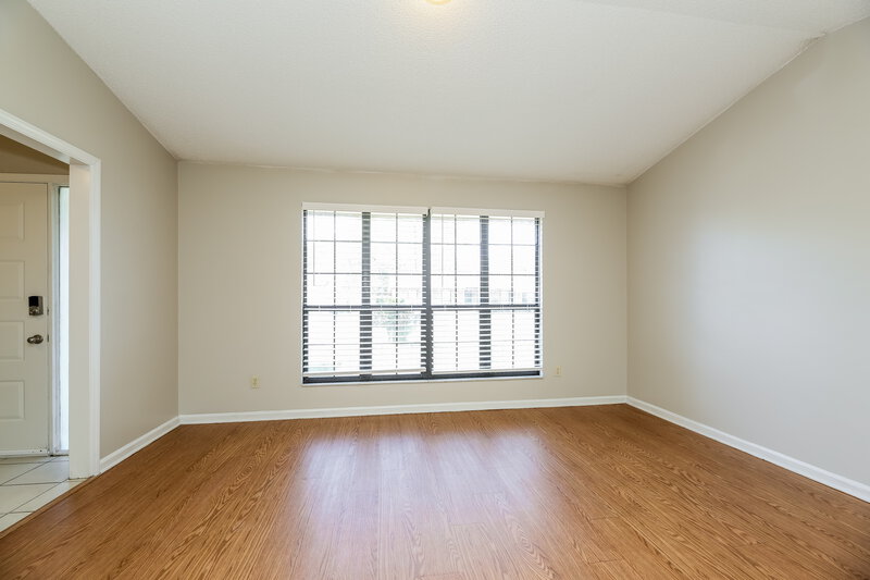 1,765/Mo, 7908 Jeff Dr Jacksonville, FL 32244 Living Room View