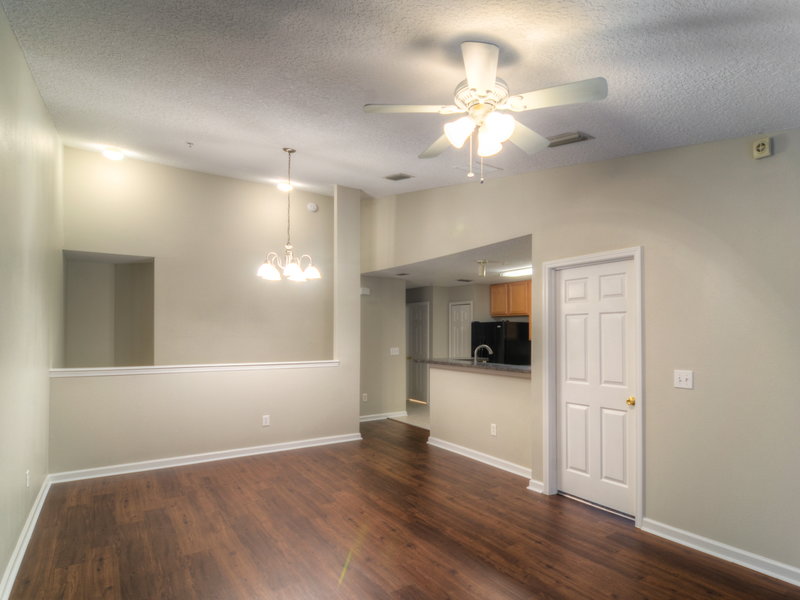 1,340/Mo, 7044 Deer Lodge Cir Unit 107 Jacksonville, FL 32256 Living Room View