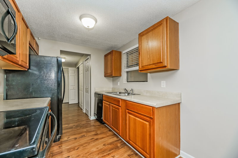 1,680/Mo, 2819 Kiowa Ave Orange Park, FL 32065 Kitchen View