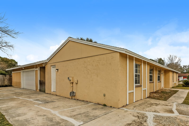 1,680/Mo, 2819 Kiowa Ave Orange Park, FL 32065 Rear View