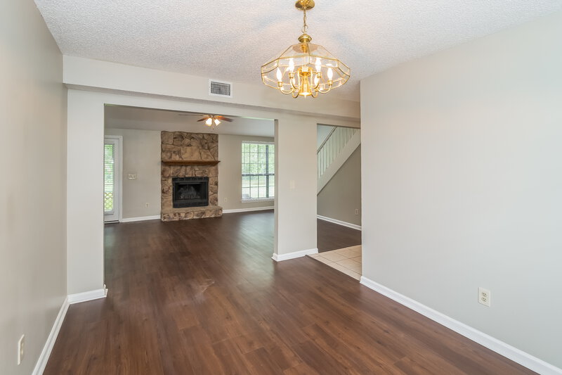 0/Mo, 2172 Aztec Dr W Jacksonville, FL 32246 Dining Room View