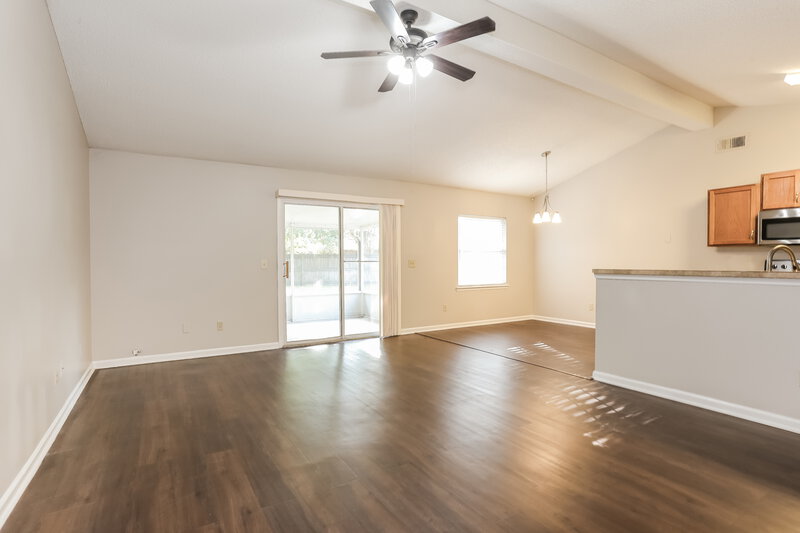 2,690/Mo, 5616 Fallbrook Ct Fleming Island, FL 32003 Living Room View 2