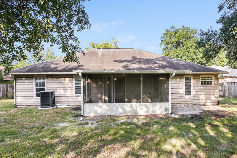 2,690/Mo, 5616 Fallbrook Ct Fleming Island, FL 32003 Rear View