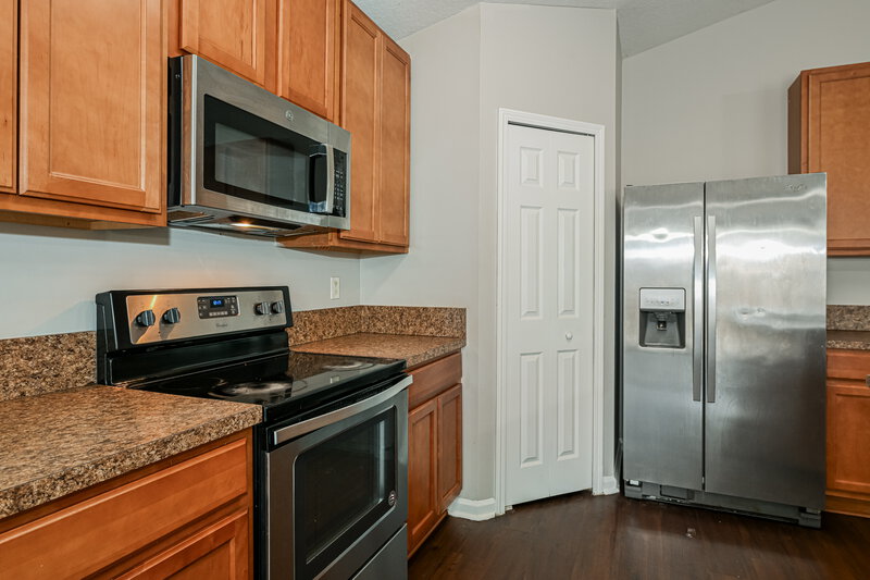 2,495/Mo, 6381 Rising Sun Dr Jacksonville, FL 32218 Kitchen View