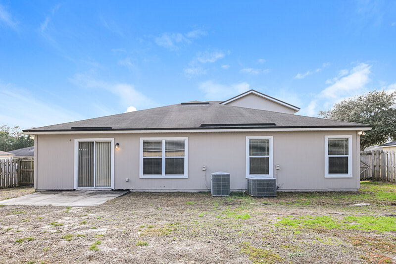 2,495/Mo, 6381 Rising Sun Dr Jacksonville, FL 32218 Rear View