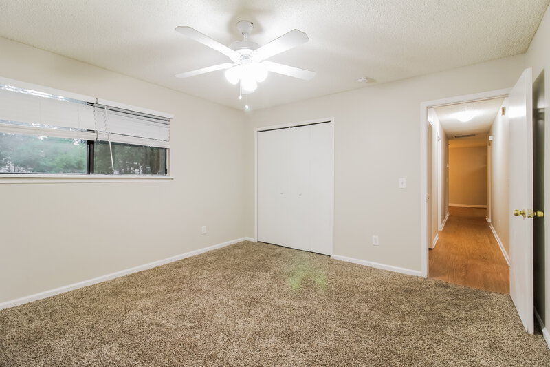 1,650/Mo, 8442 Finwood Ave Jacksonville, FL 32221 Bedroom View