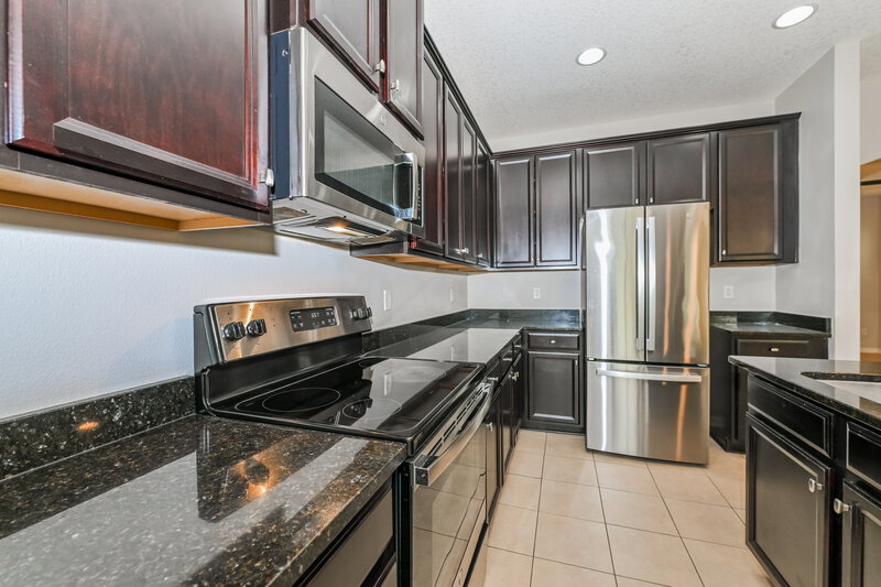 2,400/Mo, 497 Deercroft Ln Orange Park, FL 32065 Kitchen View