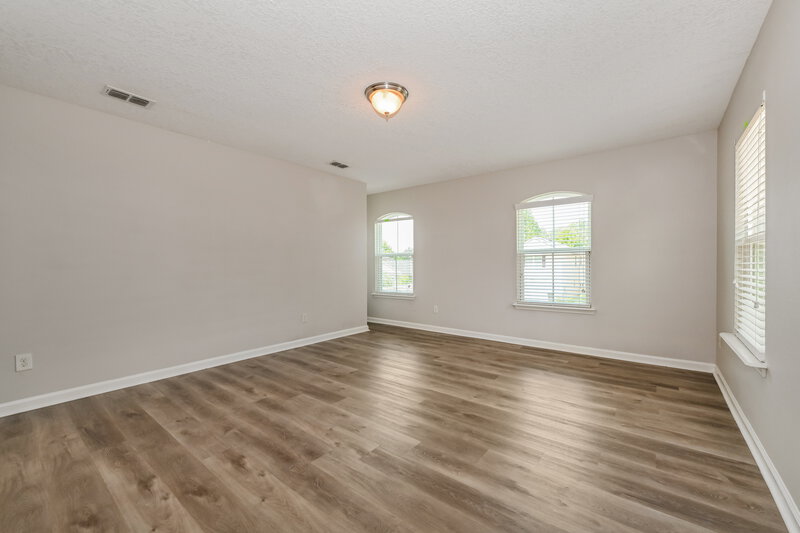 2,400/Mo, 497 Deercroft Ln Orange Park, FL 32065 Loft View