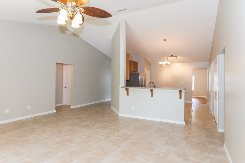 1,980/Mo, 14130 Crestwick Dr E Jacksonville, FL 32218 Living Room View 3