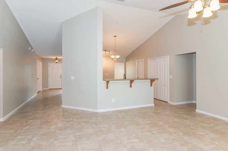 1,980/Mo, 14130 Crestwick Dr E Jacksonville, FL 32218 Living Room View 4