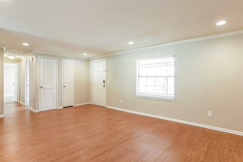 1,630/Mo, 7527 Springer Pl Jacksonville, FL 32244 Living Room View