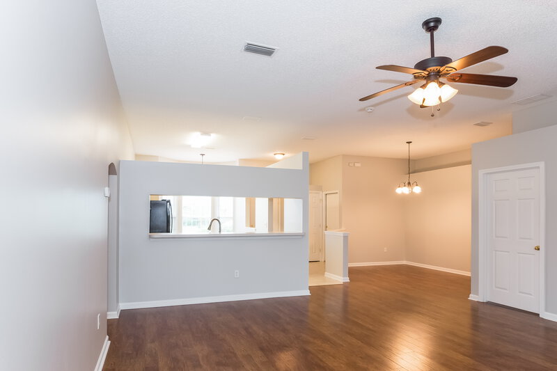 3,090/Mo, 3111 Brook Haven Ct Green Cove Springs, FL 32043 Living Room View