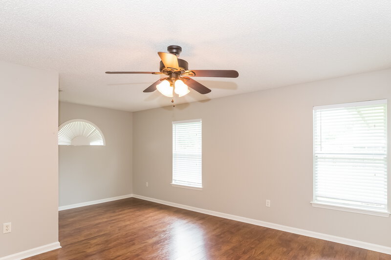 3,090/Mo, 3111 Brook Haven Ct Green Cove Springs, FL 32043 Living Room View 2