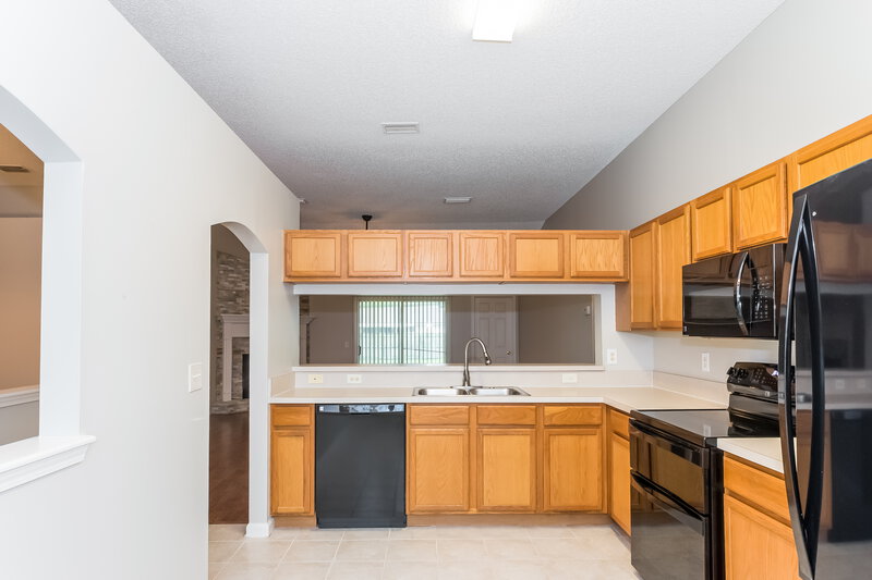 3,090/Mo, 3111 Brook Haven Ct Green Cove Springs, FL 32043 Kitchen View