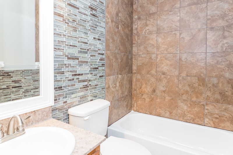 3,090/Mo, 3111 Brook Haven Ct Green Cove Springs, FL 32043 Bathroom View