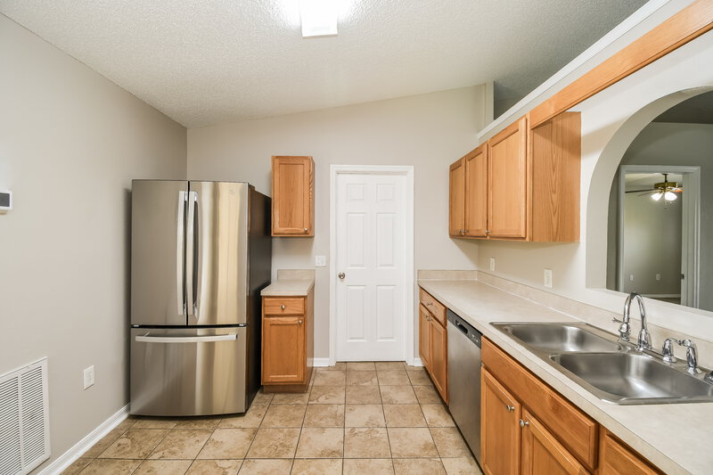 1,730/Mo, 1684 Dartmouth Dr Middleburg, FL 32068 Kitchen View 3