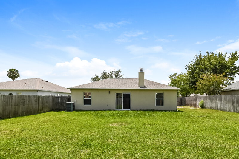 1,730/Mo, 1684 Dartmouth Dr Middleburg, FL 32068 Rear View