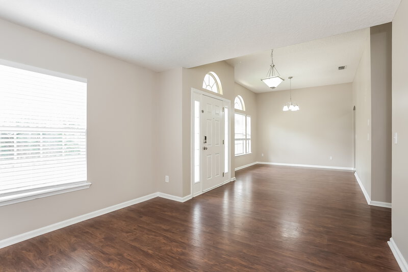 2,025/Mo, 14011 Crestwick Dr W Jacksonville, FL 32218 Living Room View