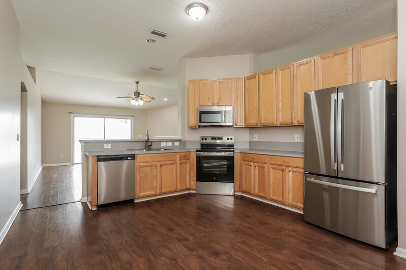 2,025/Mo, 14011 Crestwick Dr W Jacksonville, FL 32218 Kitchen View